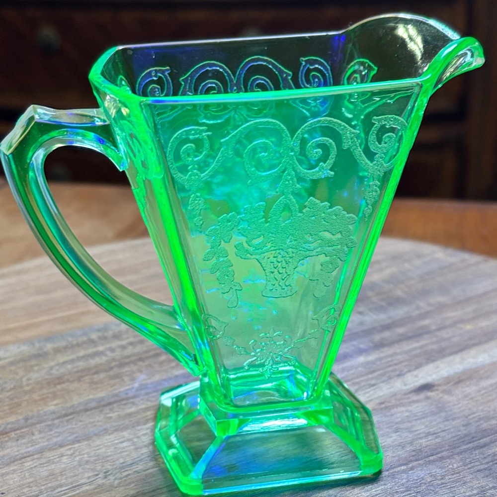 Fostoria June Etched Green Uranium Glass Creamer | Art Deco Depression Era - Picture 6 of 6